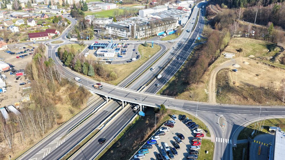 U Hodkovic silničáři postaví nový most přes I/35. Bourání starého zastaví tento týden úplně dopravu